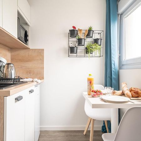 Suite Le Studio Litchi Baigne De Lumieres & Proche Des Plages Saint-Nazaire  Exterior photo