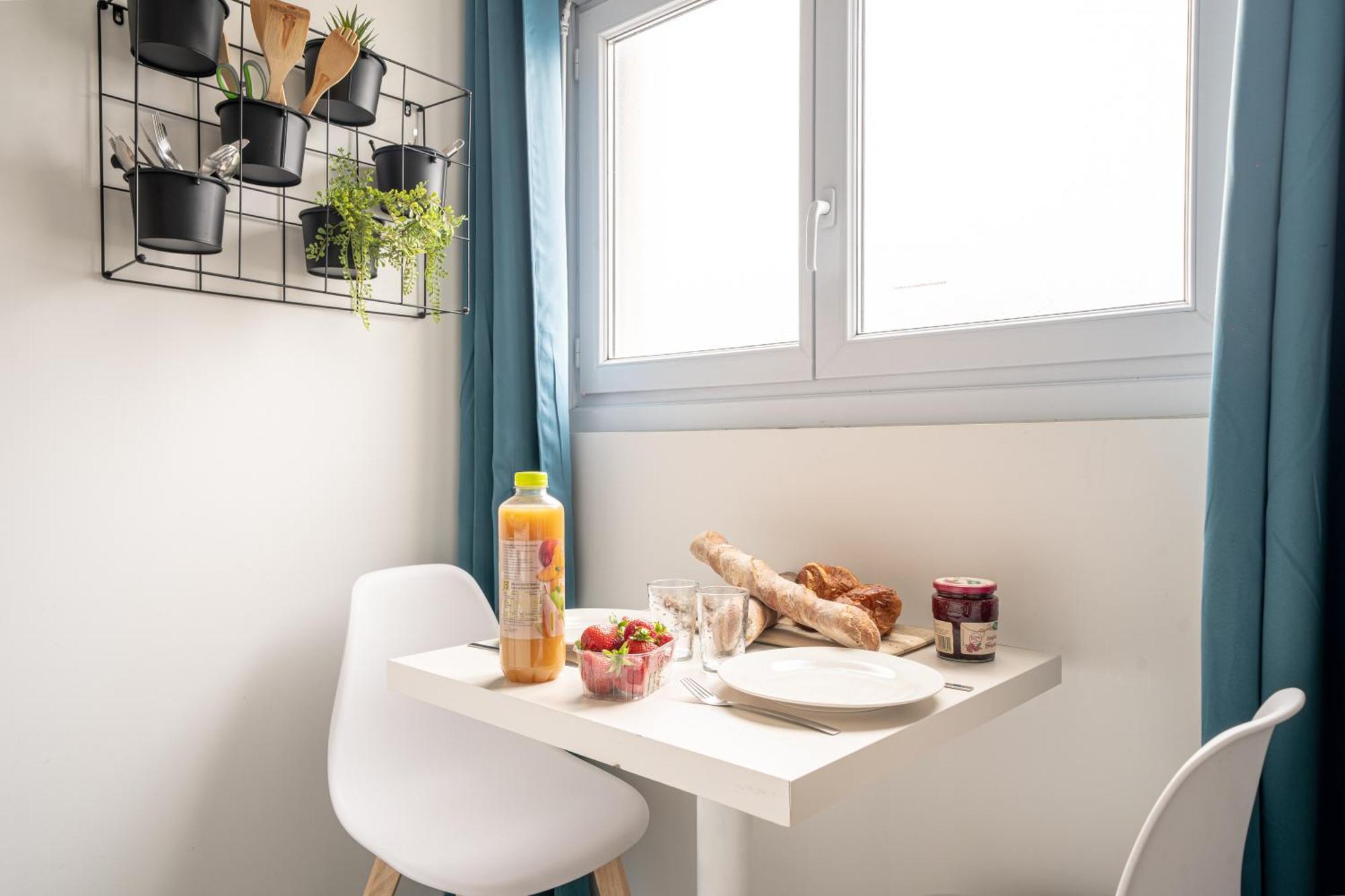 Suite Le Studio Litchi Baigne De Lumieres & Proche Des Plages Saint-Nazaire  Exterior photo